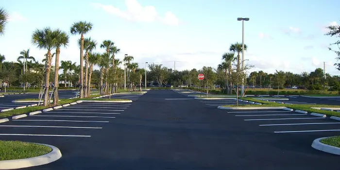 Asphalt service by Florida Sealcoating