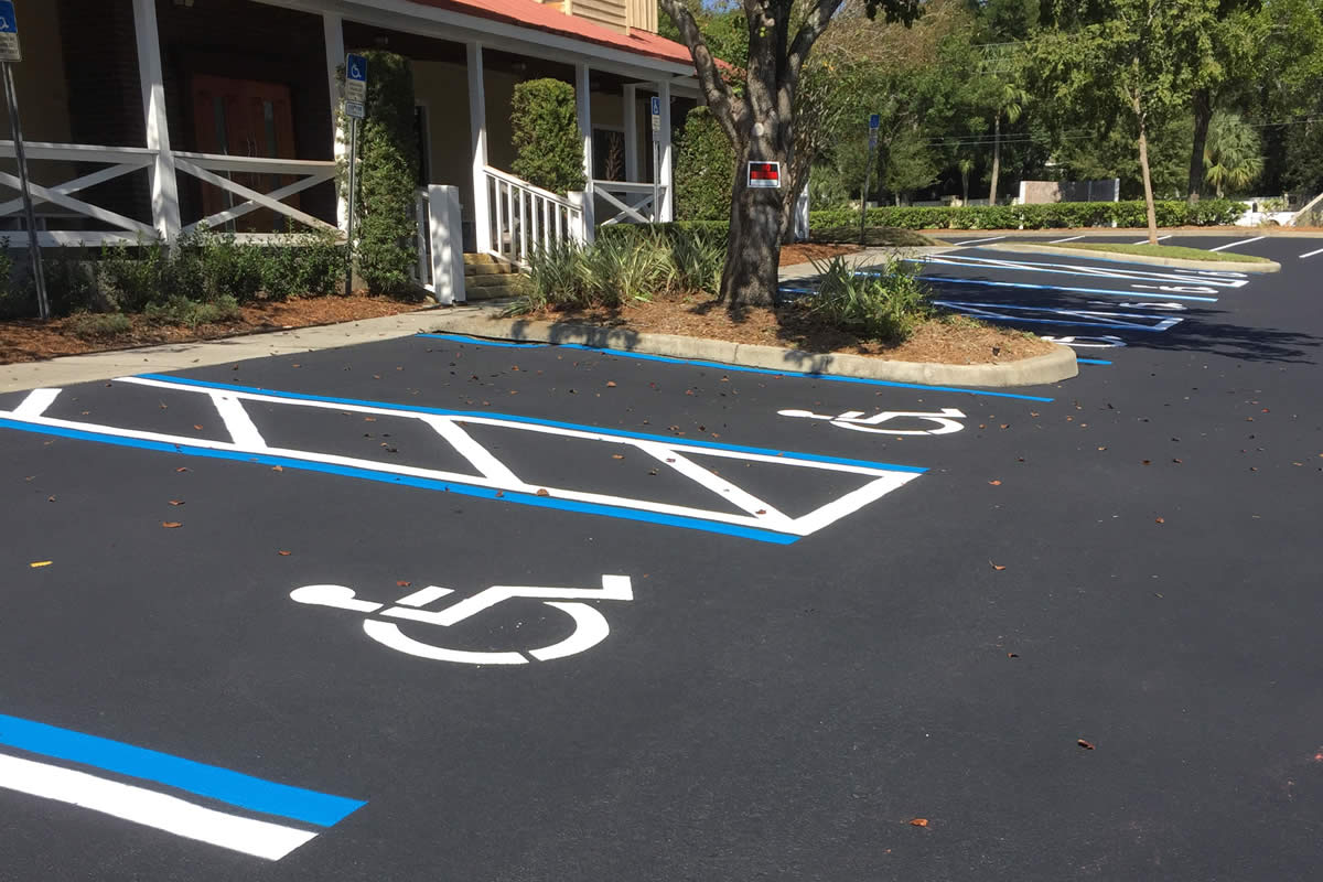 Proper Employee Parking Lot Maintenance in Orlando