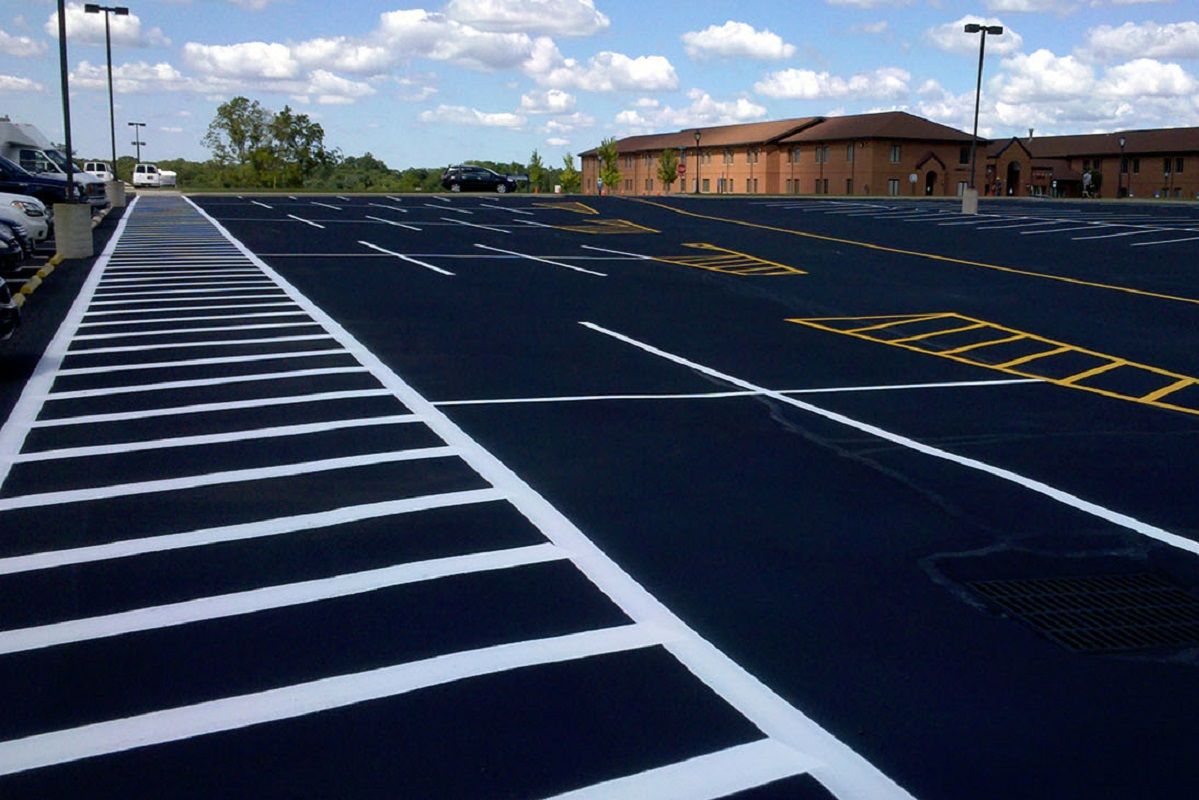 Five Benefits of Sealcoating Your Parking Lot