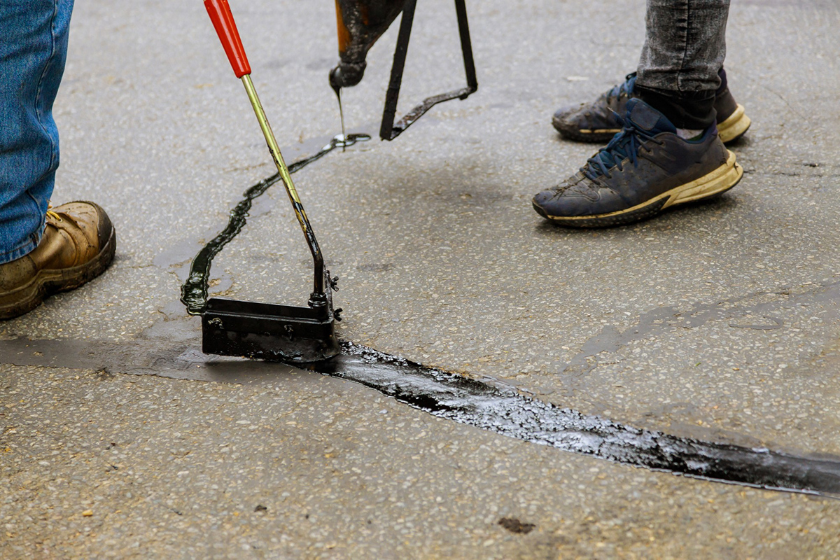 How to Ensure Your Repaired Driveway Stays Protected with Sealcoating
