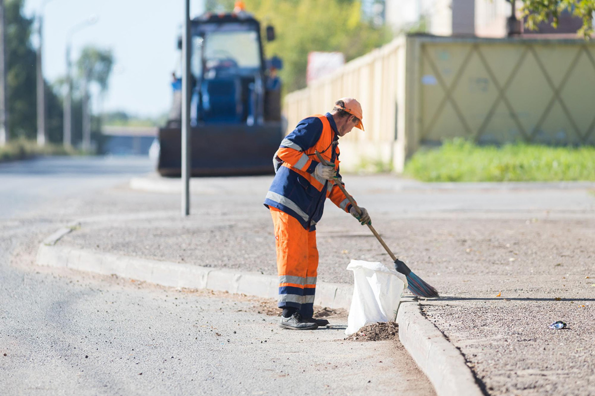 Cleaning Your Asphalt the Right Way