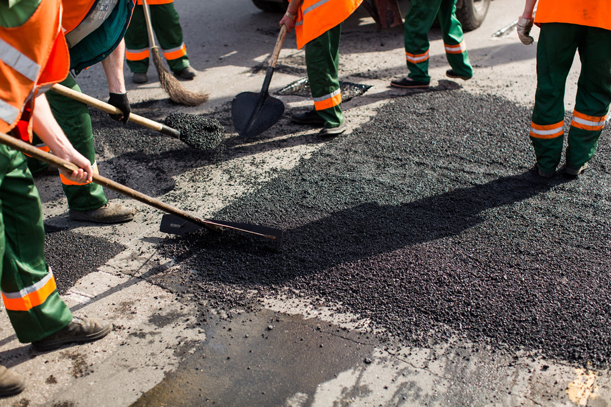 How to Patch Asphalt: Important Tips for Home and Business Owners