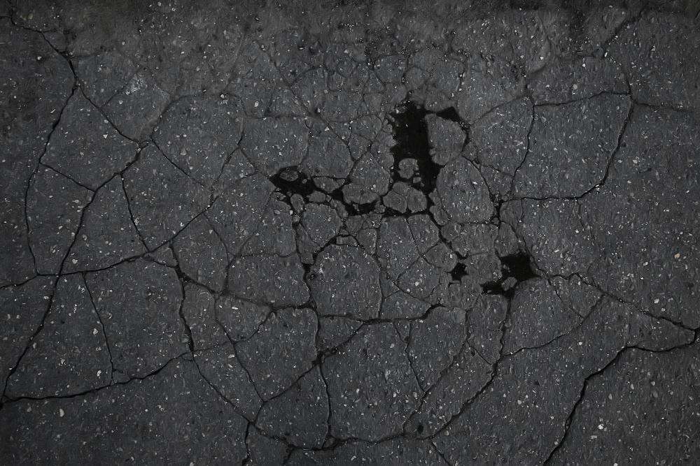 The Consequence of Hiring an Inexperienced Sealcoating Contractor