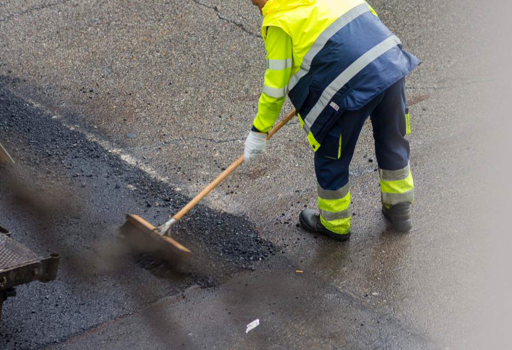 The Complete Step-by-Step Guide to Professional Asphalt Repairs for Your Driveway