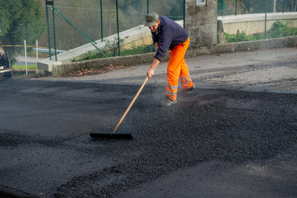 Debunking Common Misconceptions About Asphalt Pavement & Sealcoating