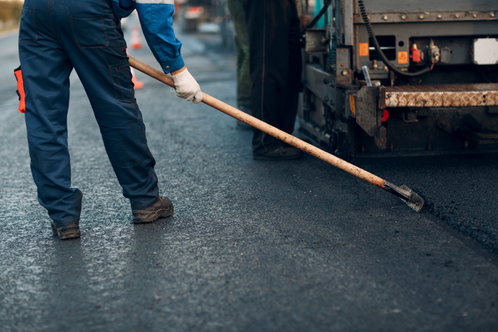 Sealcoating Thickness Explained: What You Need to Know for Long-Lasting Results