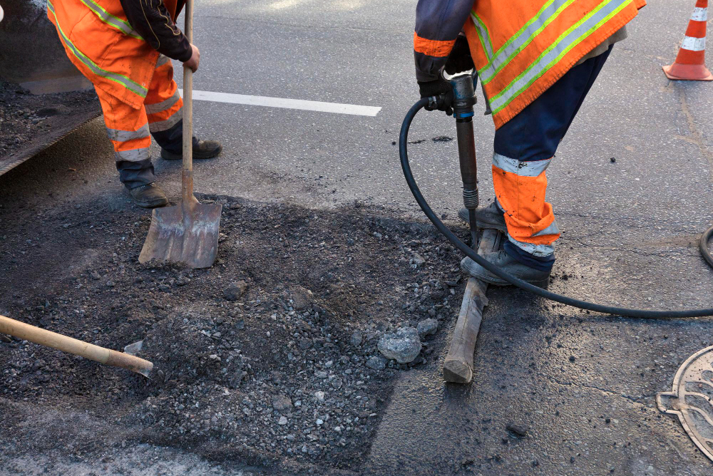 Asphalt Repair 101: How Professionals Fix Common Pavement Problems