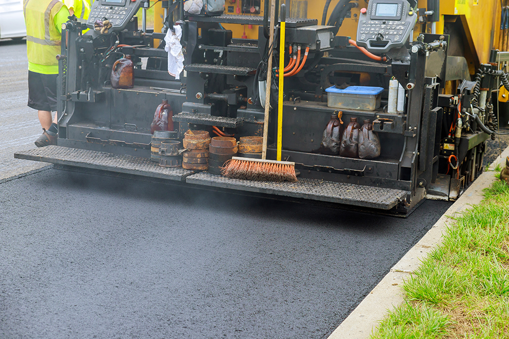Seasonal Asphalt Paving Maintenance: Your Year-Round Guide