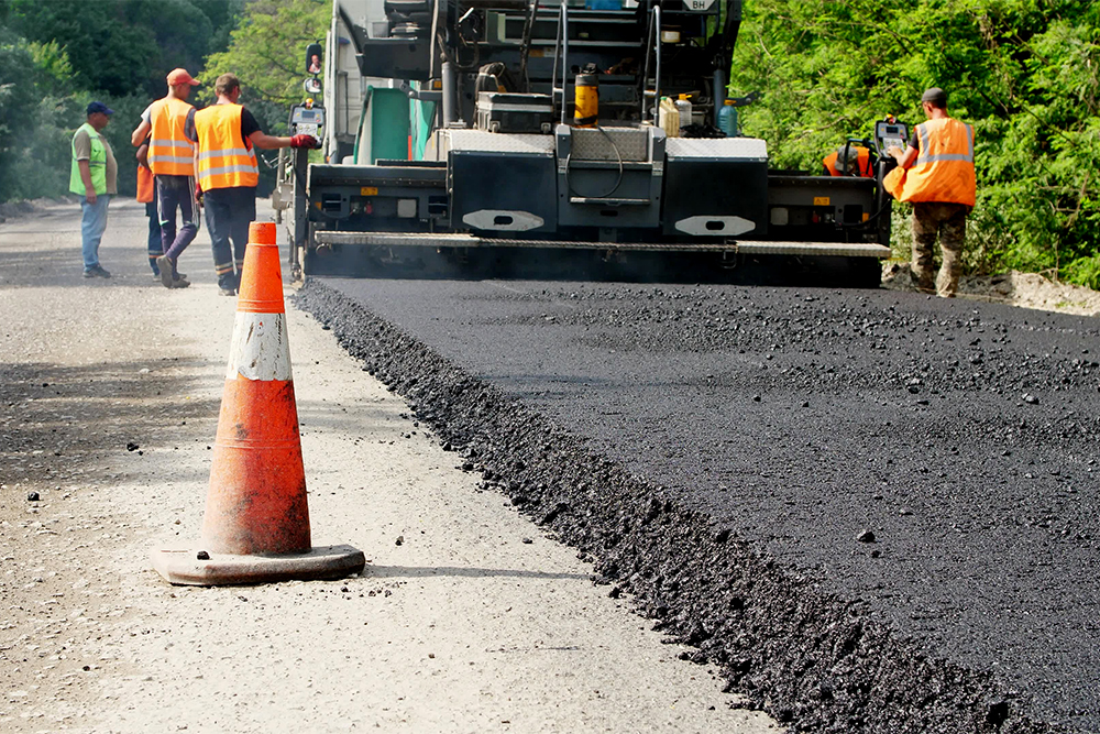 Why Is Temperature Monitoring Important in Asphalt Paving?