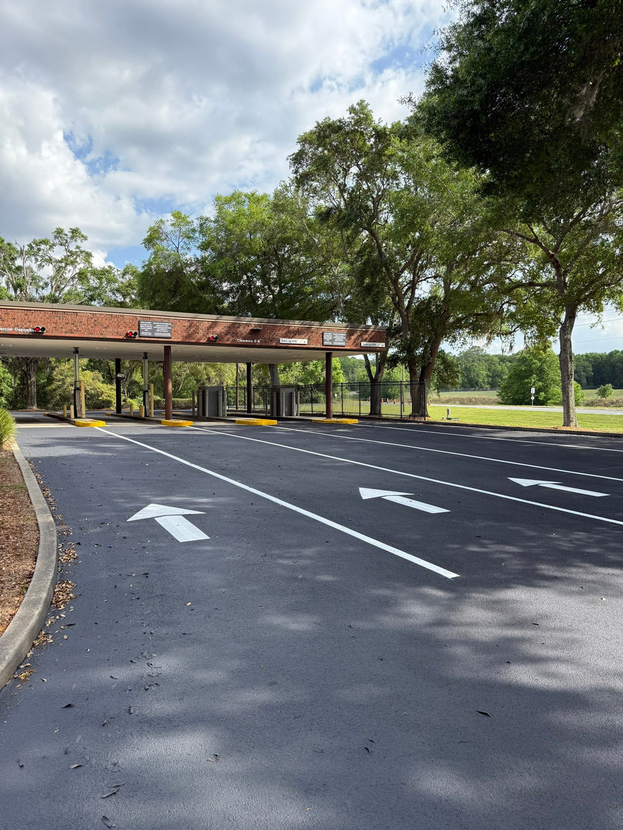 Sealcoating in Florida's Rainy Season: How Orlando Crews Beat the Storms