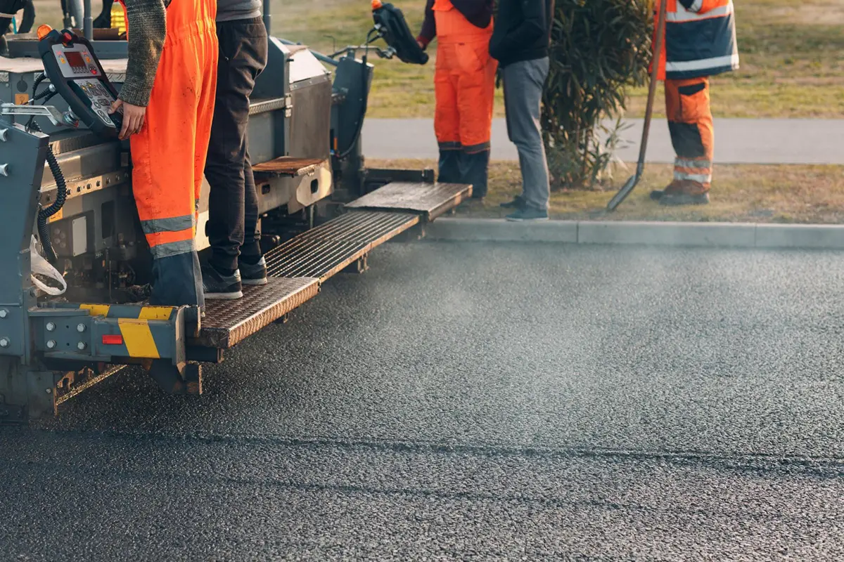 Choosing the Best Season for Asphalt Installation in Florida