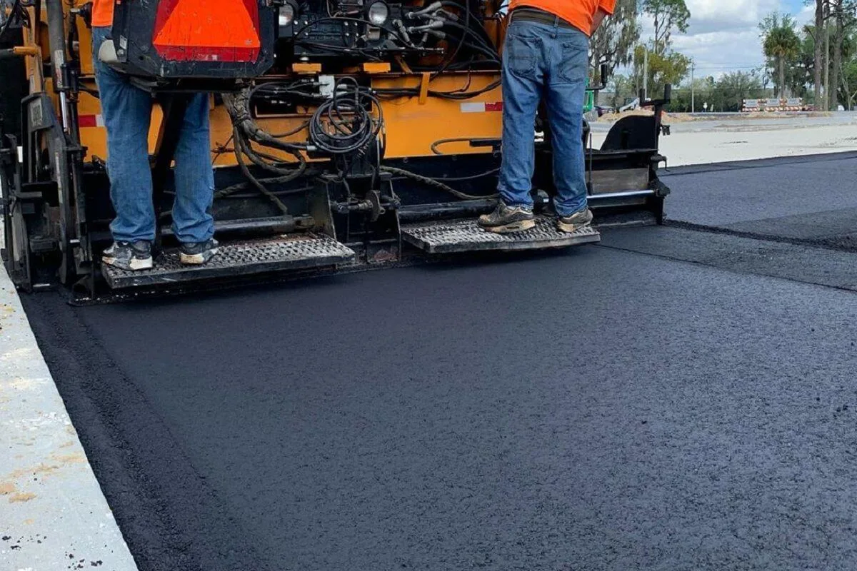 The Environmental Benefits of Using Asphalt for Paving in Orlando