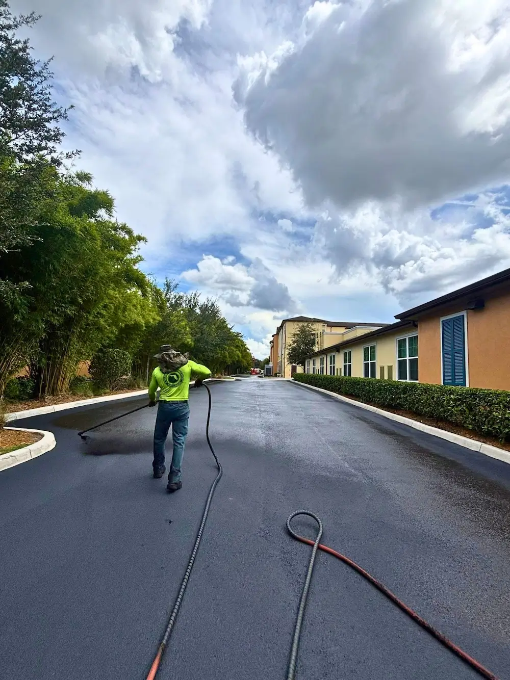 Parking lot services at Amscot in Kissimmee FL